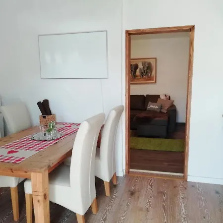 Konukevi Gastehaus Krutsch *